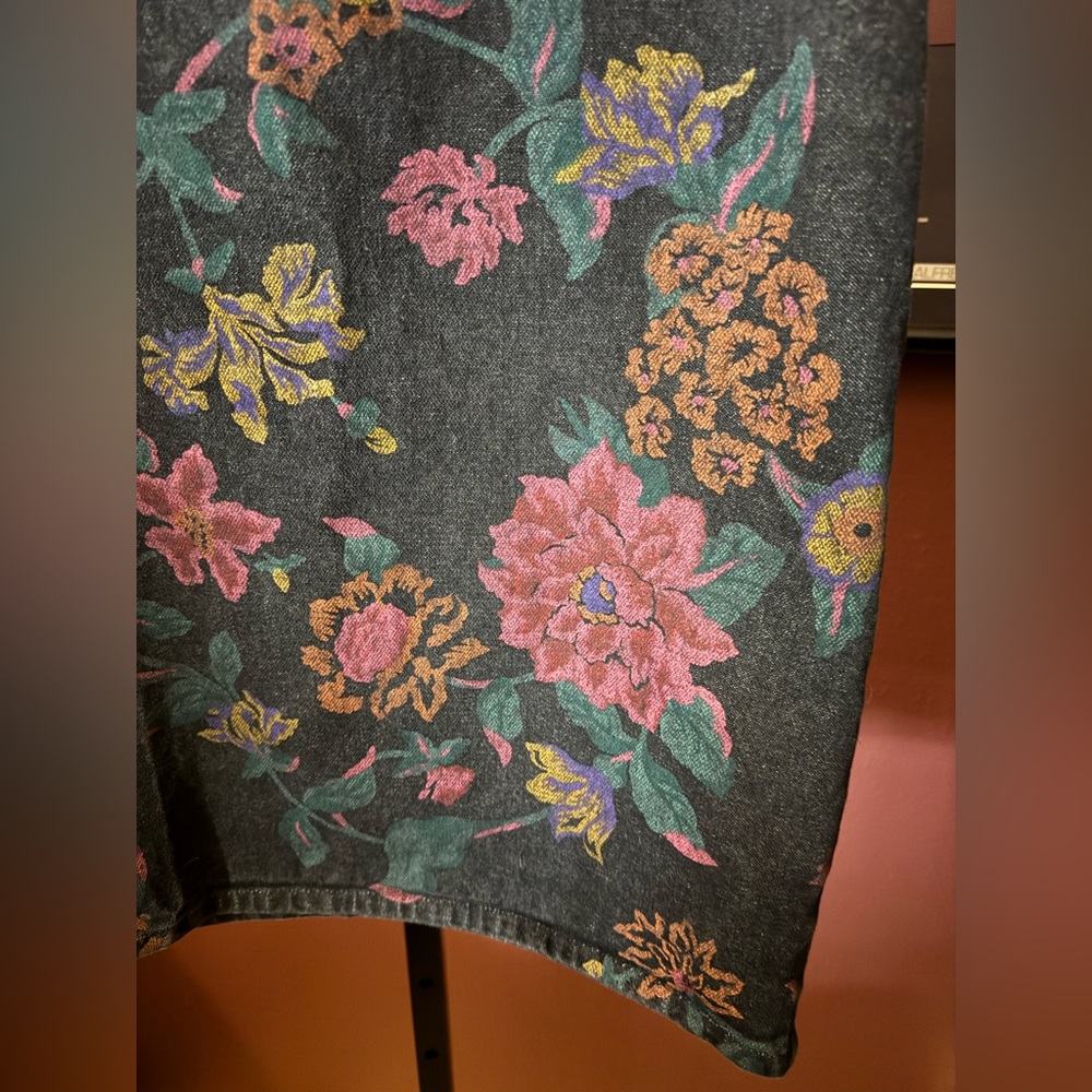 VTG Shades Floral Denim Skirt - Picture 3 of 8